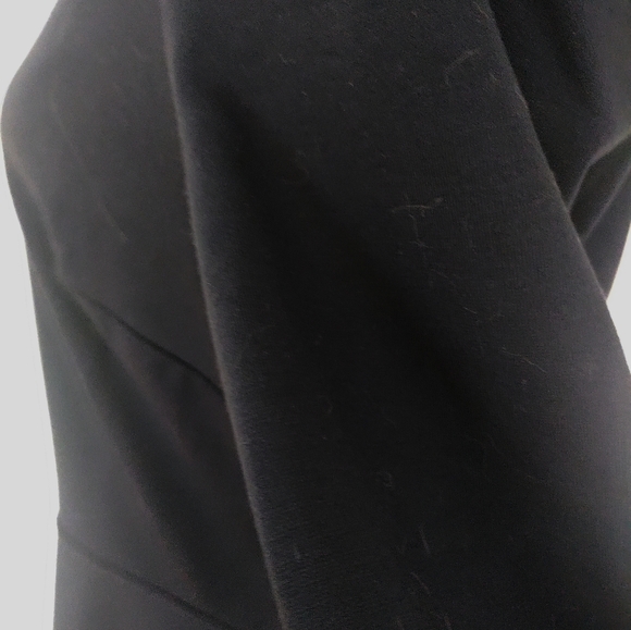 Beautiful Ann Taylor navy peplum top, size M - Picture 3 of 5